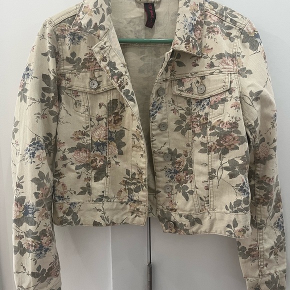 Almost Famous Floral Print Jean Jacket - Picture 1 of 4